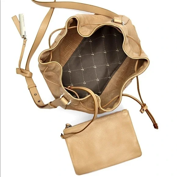 Vince Camuto/ 100 percent Leather Nude Jaxen Hobo - Picture 2 of 8